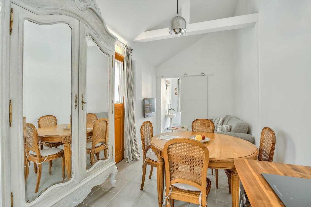Le Petit Pavillon De Versailles Exteriör bild